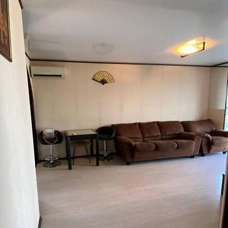 Проспект Мира 35 Апартаменты Krivoy Rog Ngoại thất bức ảnh